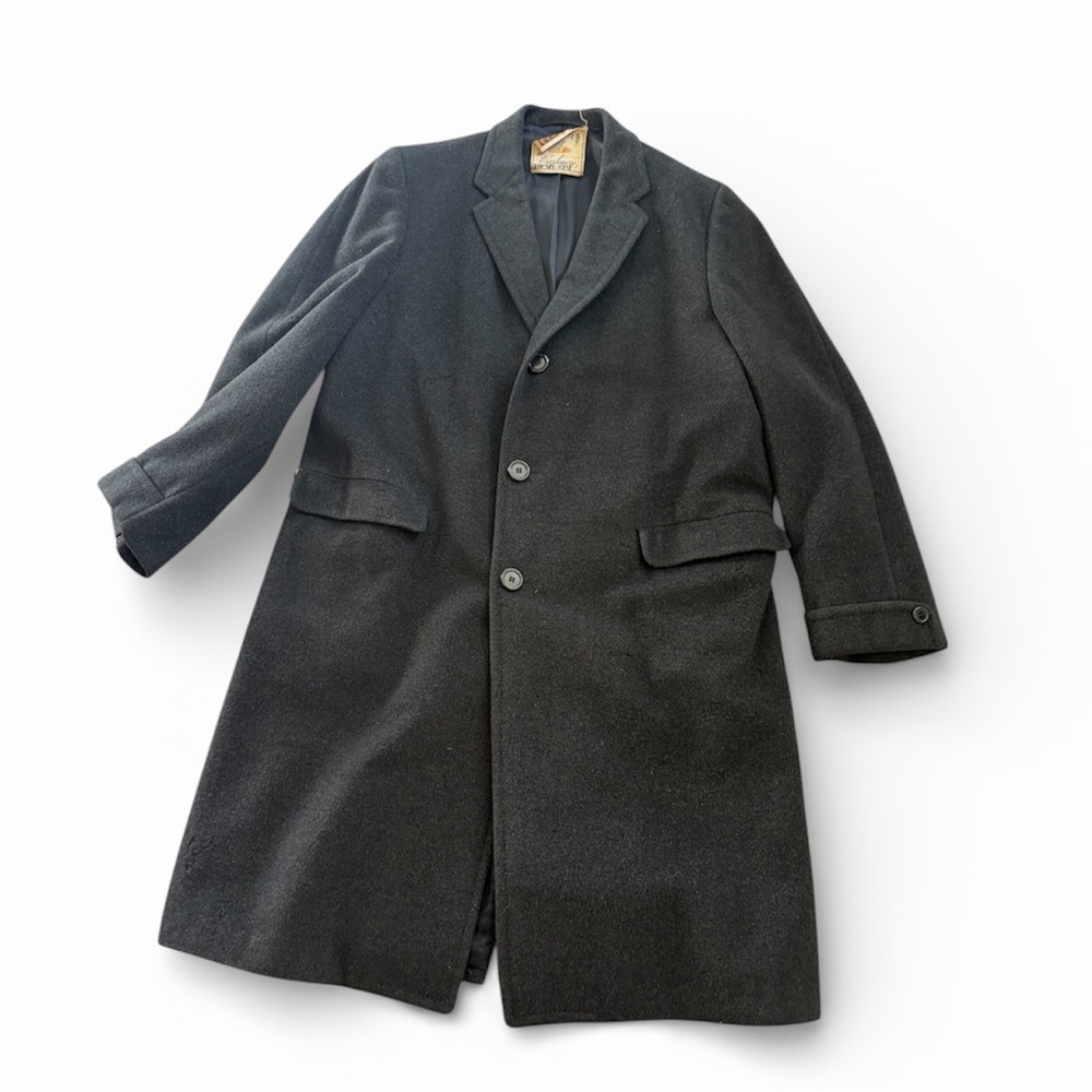 Vintage 100% cashmere men’s black overcoat, lined